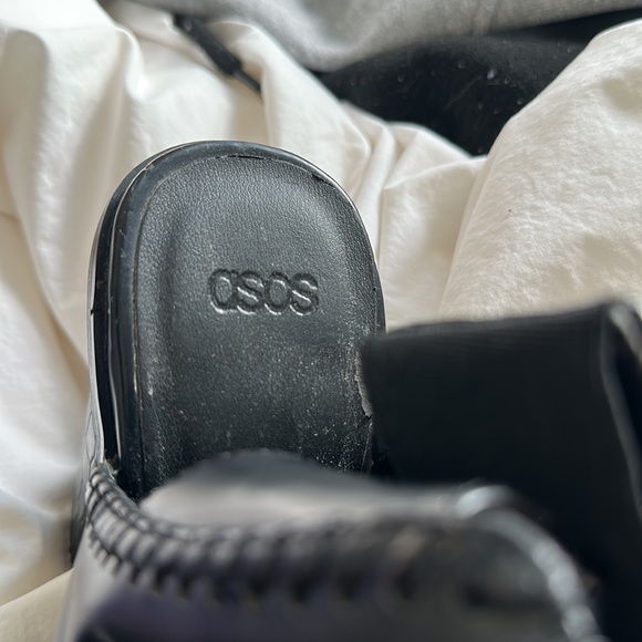 Booties - Picture 4 of 4